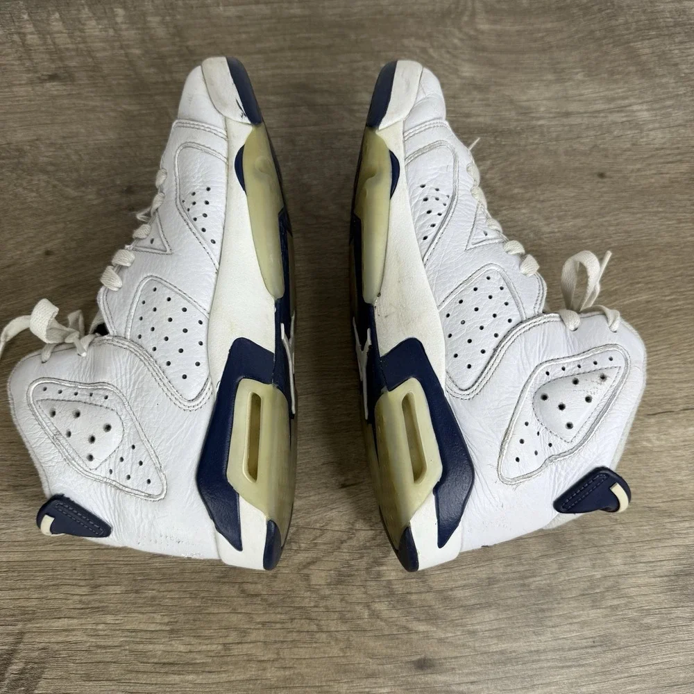 Nike Air Jordan 6 Retro Midnight Navy 384665-141‎ Size 6Y